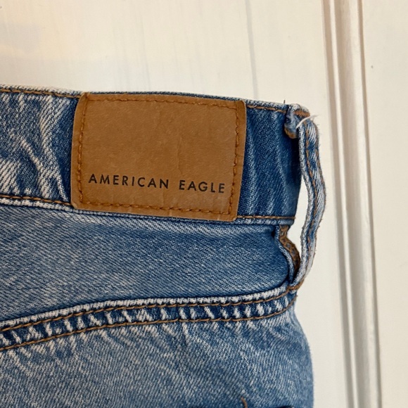 American eagle 90s boyfriend Casual Blue Distressed Jean Shorts size 12 - Picture 4 of 7